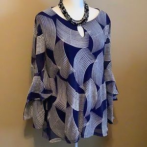Alfani size large blue and white top